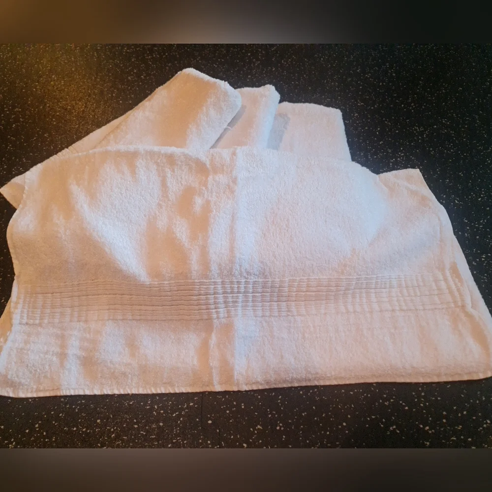 Hand Towels White Turkish Luxury Collection 65% Cotton 35% Modal Like New Set/4